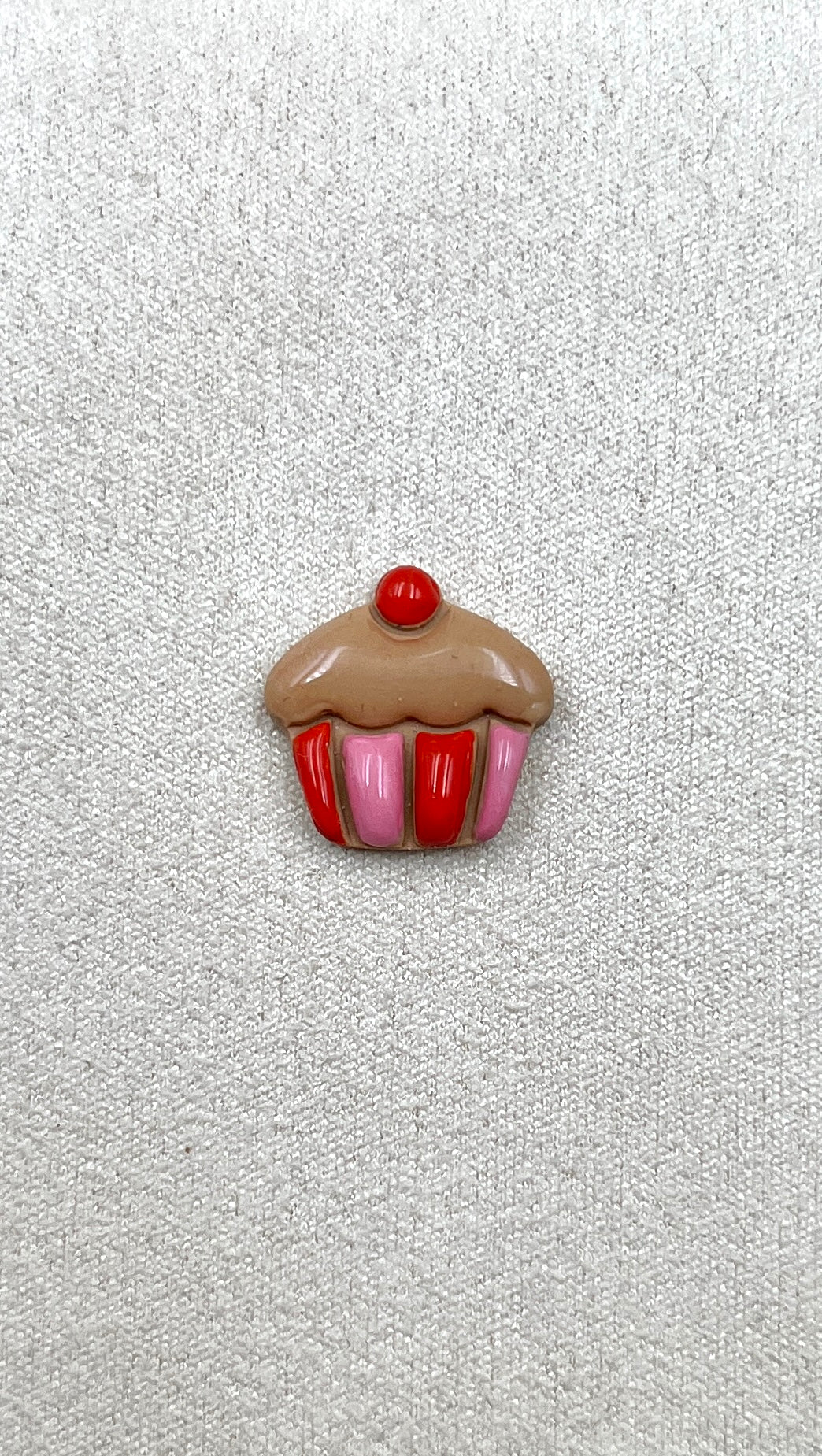 Charm cupcake rose et rouge