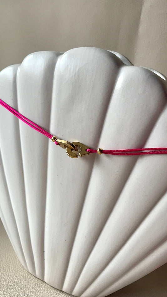 Halskette mit Handschellenkordel