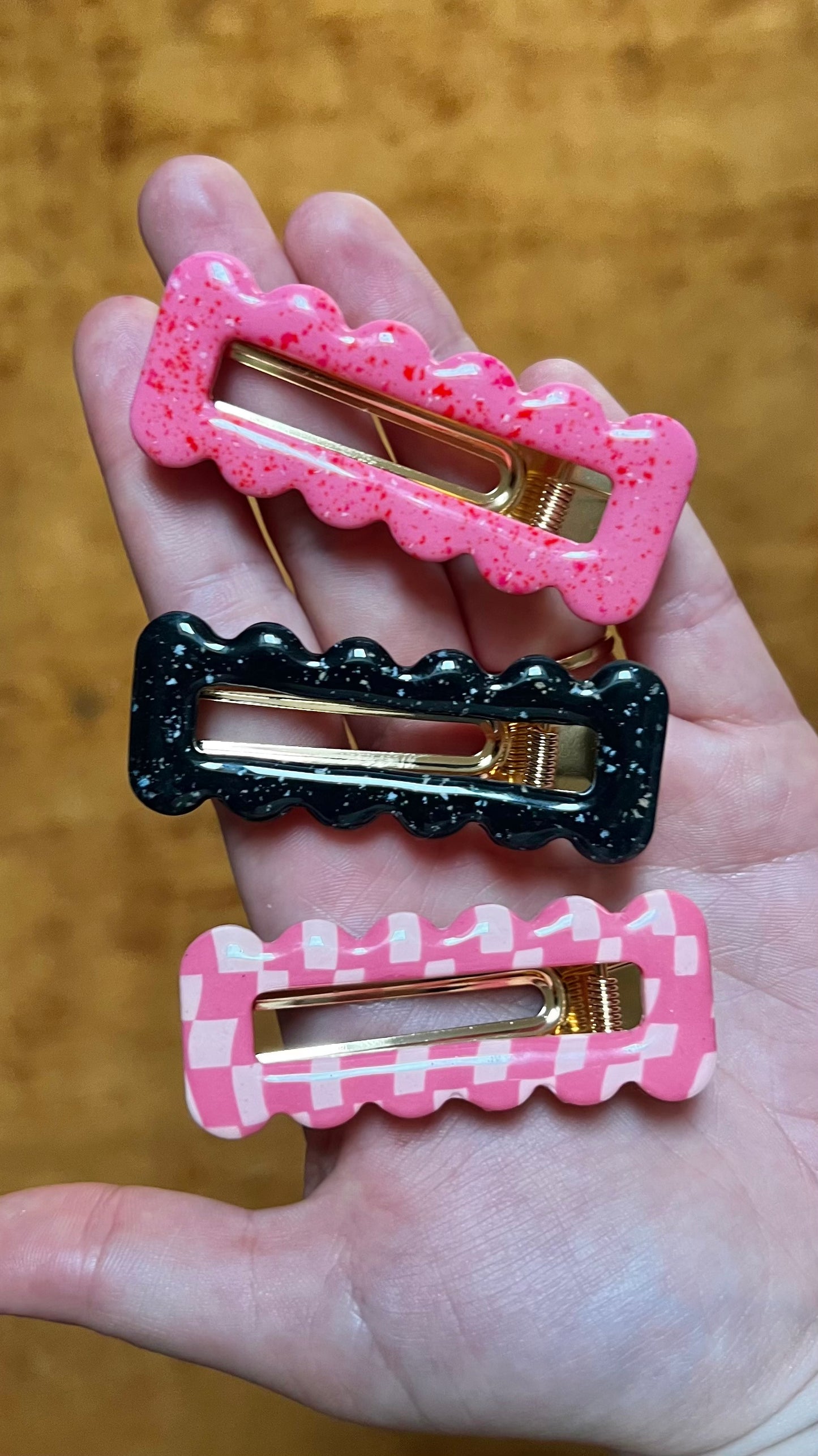 Pince à cheveux noire