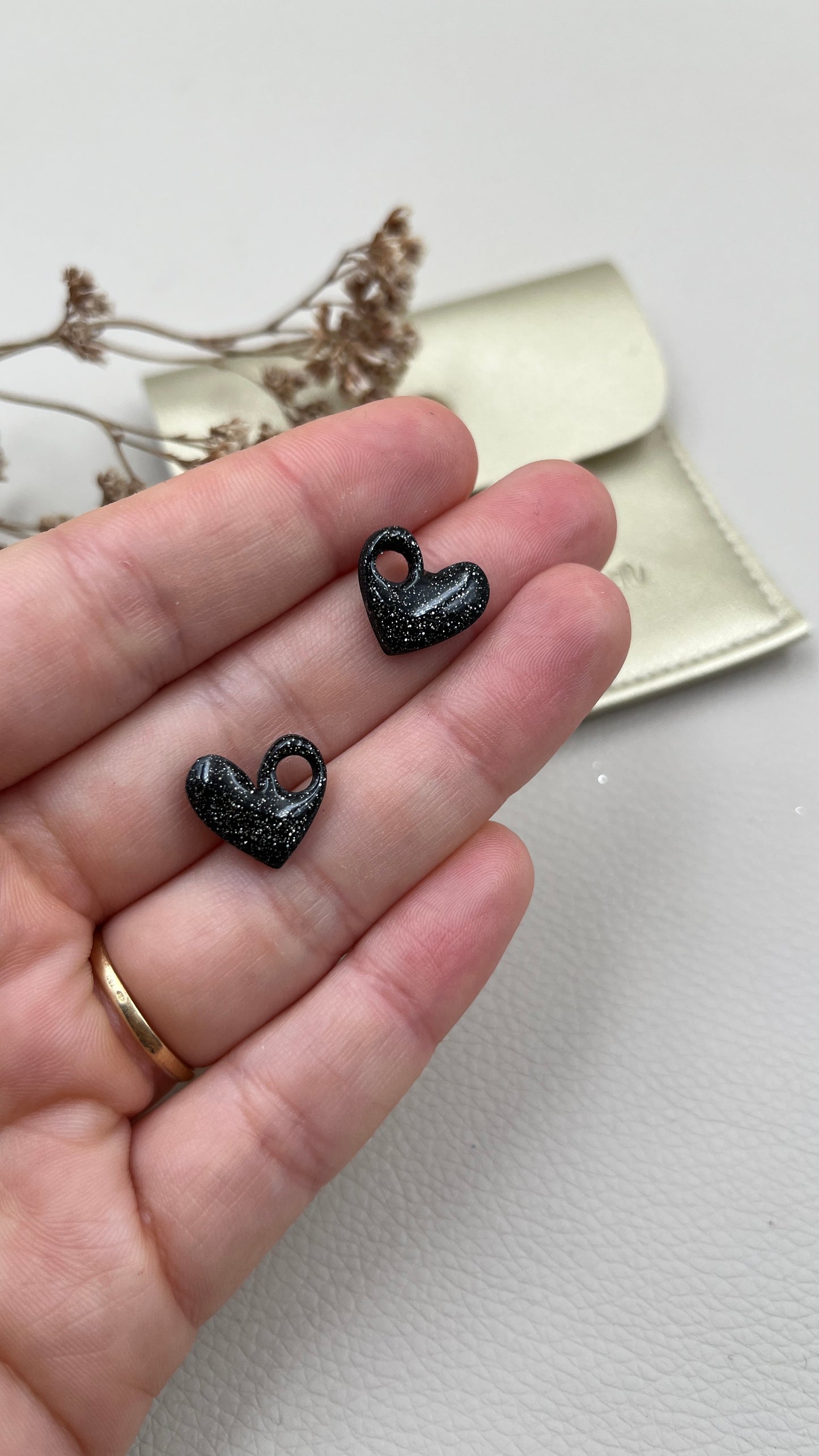 Pampilles cœur noirs pailletés