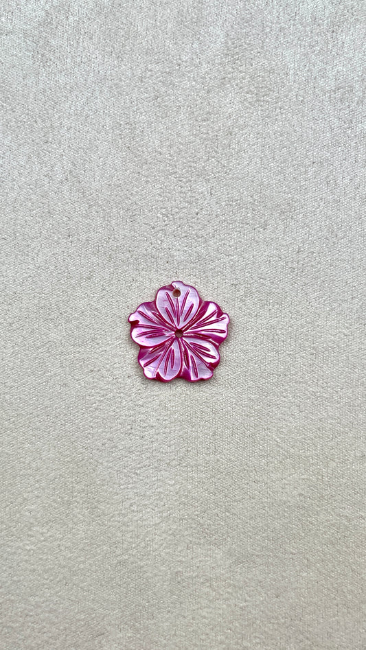 Charm fleur nacre rose
