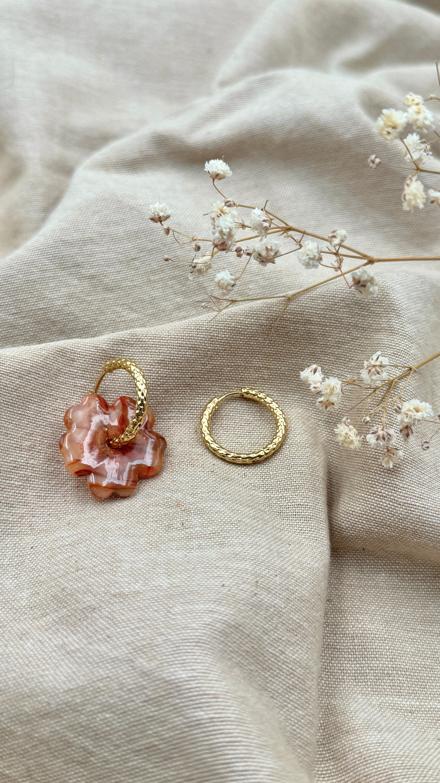 Créoles rondes martelées