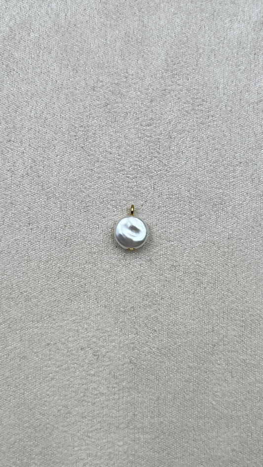 Charm perle nacrée S