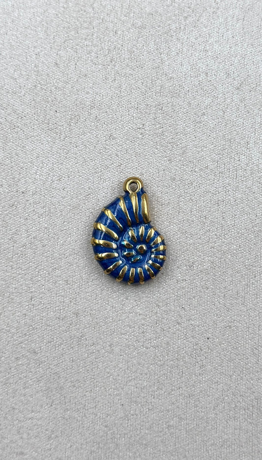 Charm coquillage bleu